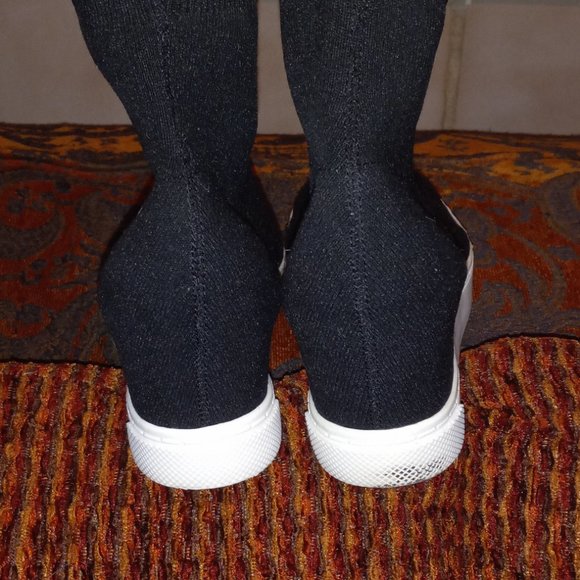 Steve Madden Black stretch sneaker booties - Picture 4 of 8